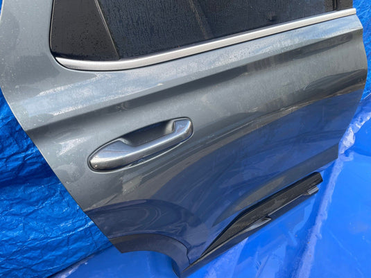 HYUNDAI PALISADE REAR RIGHT SIDE DOOR ASSEMBLY GRAY (P7V) 2023 - 2025