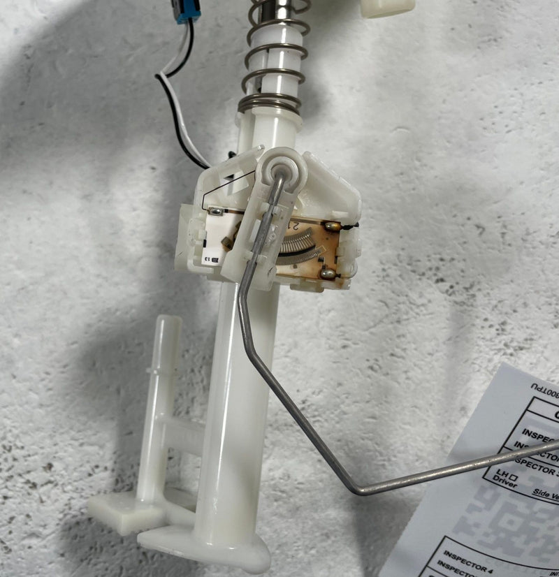 Load image into Gallery viewer, 2023-2025 MAZDA CX-50 FUEL GASOLINE TANK PUMP SENDING LEVEL UNIT 2.5L # 113105

