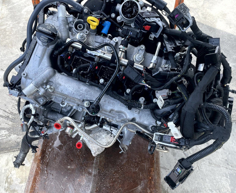 Load image into Gallery viewer, CHEVROLET EQUINOX FWD ENGINE MOTOR ASSEMBLY AUTOMATIC 1.5L 5K MILES 2026 #112384
