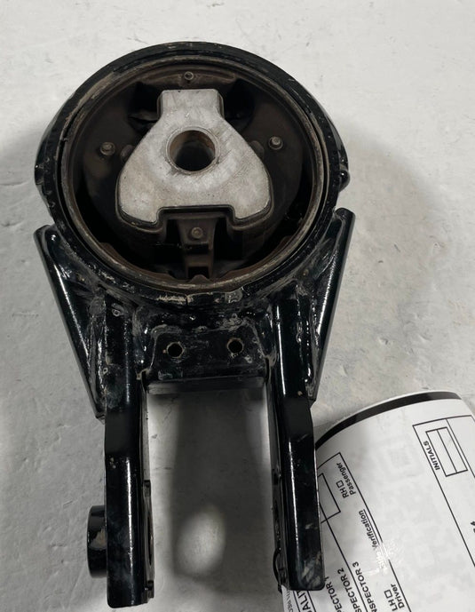 23-24 MAZDA CX-50 2.5 S ENGINE MOTOR REARWARD TORQUE ROD MOUNT BRACKET