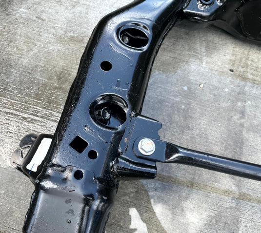 25-26 CHEVROLET EQUINOX FWD FRONT SUSPENSION SUBFRAME CROSSMEMBER CRADLE