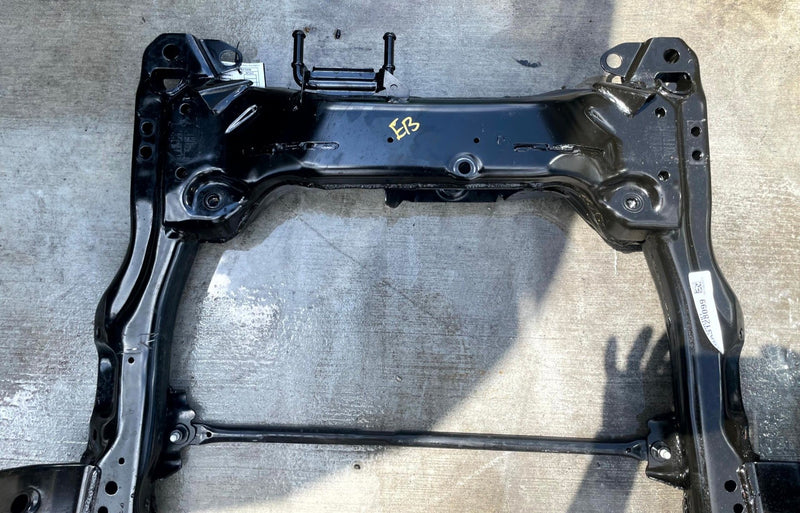 Load image into Gallery viewer, 25-26 CHEVROLET EQUINOX FWD FRONT SUSPENSION SUBFRAME CROSSMEMBER CRADLE #112385

