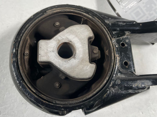 23-24 MAZDA CX-50 2.5 S ENGINE MOTOR REARWARD TORQUE ROD MOUNT BRACKET
