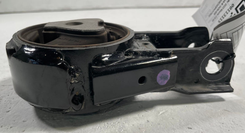 Load image into Gallery viewer, 23-24 MAZDA CX-50 2.5 S ENGINE MOTOR REARWARD TORQUE ROD MOUNT BRACKET # 113115
