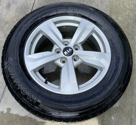 KIA SORENTO 17x7 5 SPOKE SILVER ALLOY WHEEL W/TIRE (ONLY