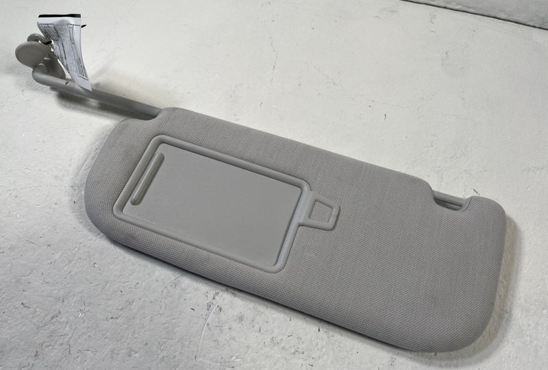 Load image into Gallery viewer, 2025-2026 HYUNDAI IONIQ 5 FRONT LEFT SIDE SUN VISOR SUNVISOR GRAY # 109081
