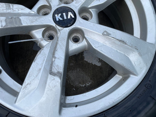KIA SORENTO 17x7 5 SPOKE SILVER ALLOY WHEEL W/TIRE (ONLY#1) 2021-2025 # 110143