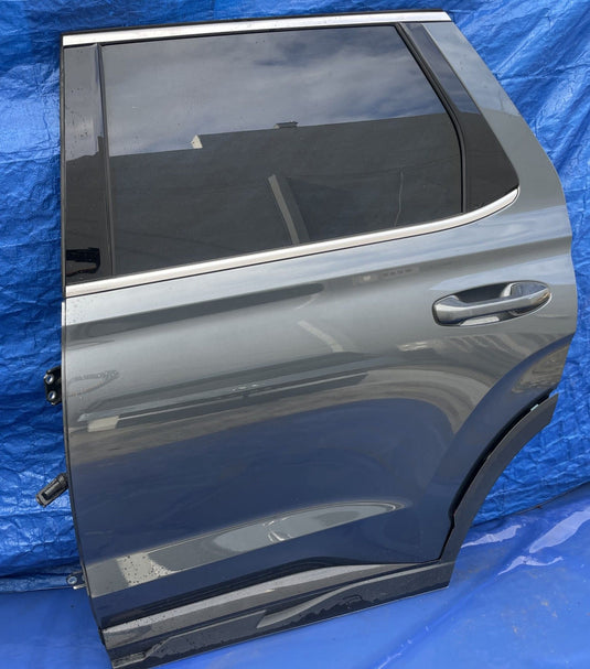 HYUNDAI PALISADE REAR LEFT DRIVER SIDE DOOR ASSEMBLY GRAY (P7V) 23-25