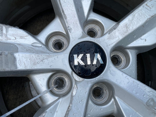 KIA SORENTO 17x7 5 SPOKE SILVER ALLOY WHEEL W/TIRE (ONLY#1) 2021-2025 # 110143