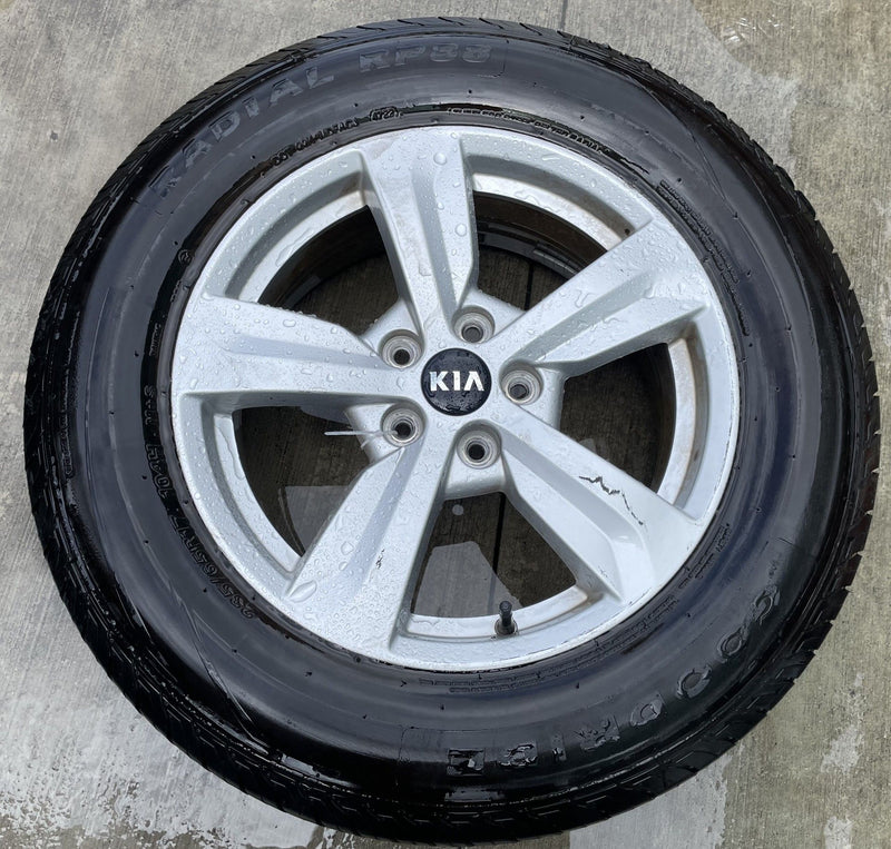 Load image into Gallery viewer, KIA SORENTO 17x7 5 SPOKE SILVER ALLOY WHEEL W/TIRE (ONLY#1) 2021-2025 # 110142
