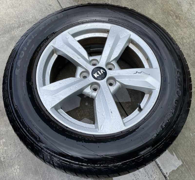 Load image into Gallery viewer, KIA SORENTO 17x7 5 SPOKE SILVER ALLOY WHEEL W/TIRE (ONLY#1) 2021-2025 # 110142

