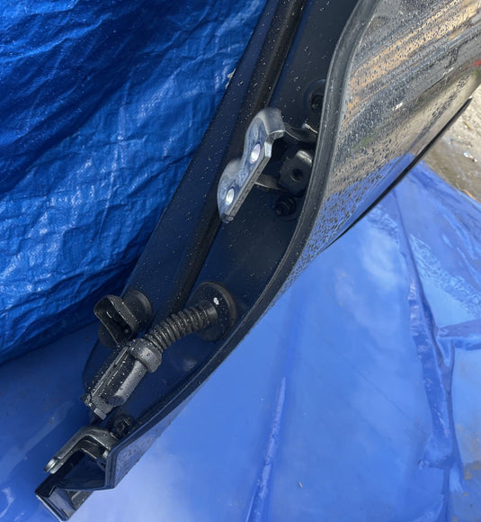 HYUNDAI PALISADE REAR LEFT DRIVER SIDE DOOR ASSEMBLY GRAY (P7V) 23-25