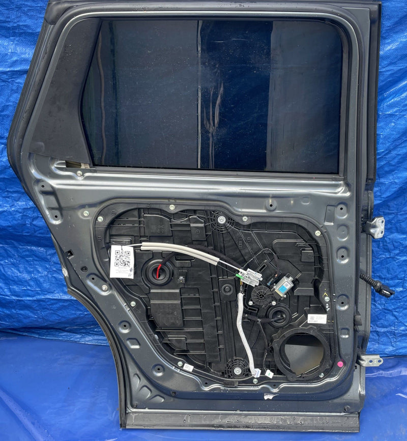 Load image into Gallery viewer, HYUNDAI PALISADE REAR LEFT DRIVER SIDE DOOR ASSEMBLY GRAY (P7V) 23-25 # 107785
