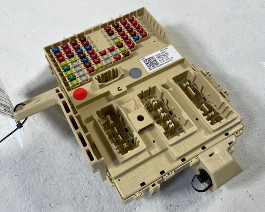 25-26 HYUNDAI IONIQ 5 CABIN FUSE RELAY BOX JUNCTION BLOCK 91960-PI010