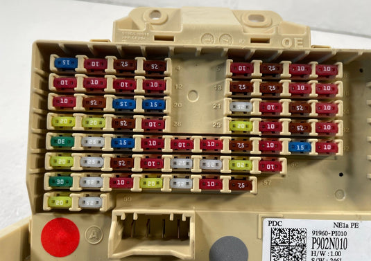 25-26 HYUNDAI IONIQ 5 CABIN FUSE RELAY BOX JUNCTION BLOCK 91960-PI010