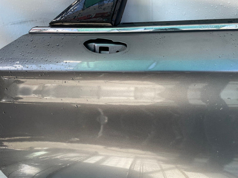 Load image into Gallery viewer, INFINITI Q60 FRONT LEFT DRIVER SIDE DOOR ASSEMBLY GRAY (KAD) 2017-2022 # 112487
