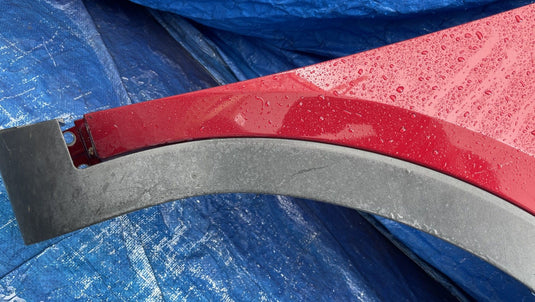 KIA SORENTO FRONT RIGHT PASSENGER SIDE FENDER PANEL RED (ADR) 21-24