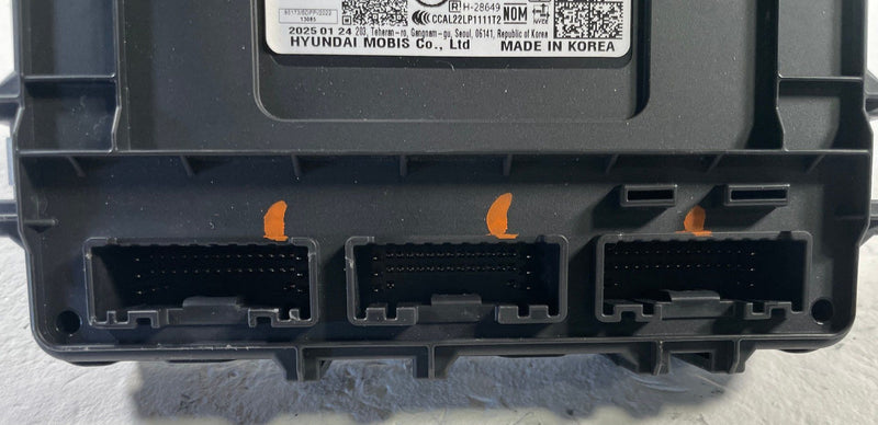 Load image into Gallery viewer, 2025 - 2026 HYUNDAI IONIQ 5 BCM BODY CONTROL MODULE UNIT 954A0-PI000 # 109078
