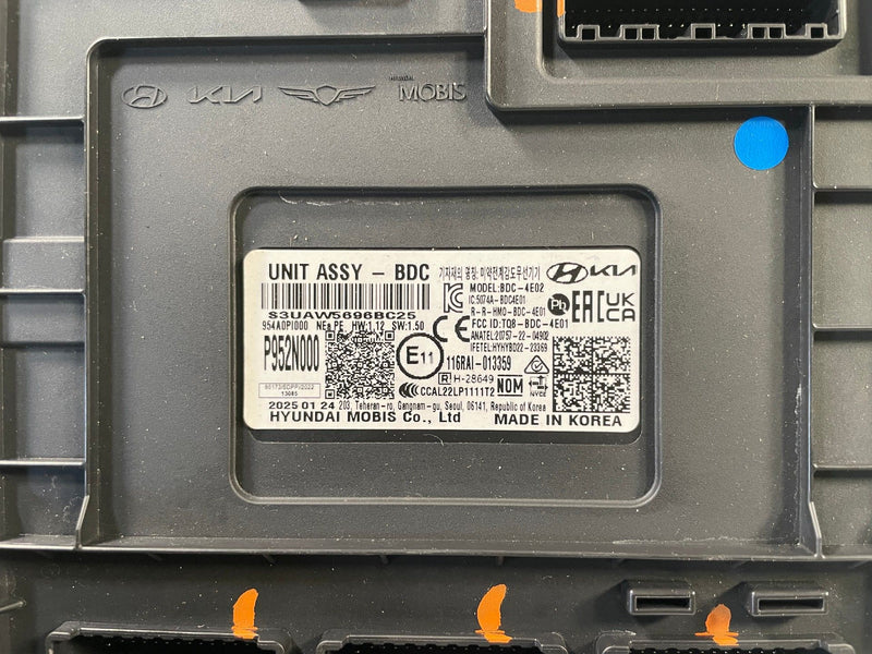 Load image into Gallery viewer, 2025 - 2026 HYUNDAI IONIQ 5 BCM BODY CONTROL MODULE UNIT 954A0-PI000 # 109078
