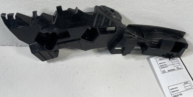 Load image into Gallery viewer, 2025 HYUNDAI IONIQ 5 FRONT LEFT DRIVER SIDE BUMPER COVER BRACKET # 109076
