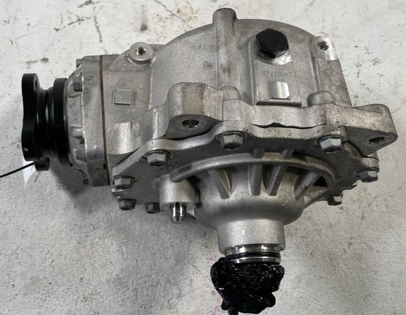Load image into Gallery viewer, 2022 - 2025 GENESIS GV70 FRONT DIFFERENTIAL CARRIER 2.5L 47400-47651 # 107621
