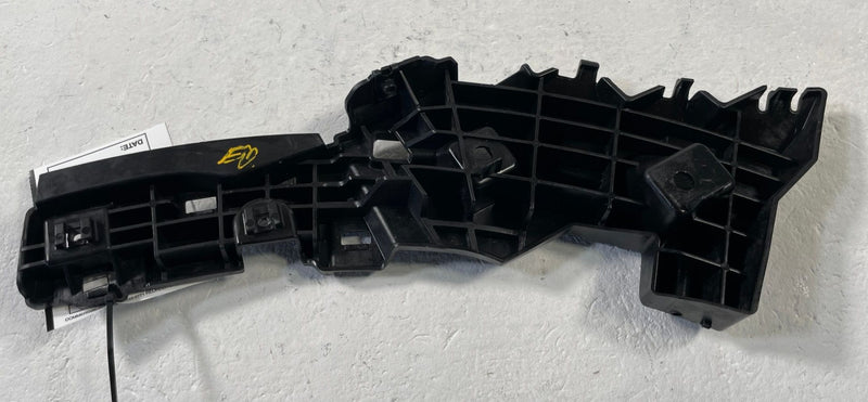Load image into Gallery viewer, 2025 HYUNDAI IONIQ 5 FRONT LEFT DRIVER SIDE BUMPER COVER BRACKET # 109076
