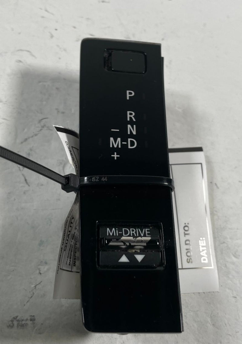 Load image into Gallery viewer, 23-26 MAZDA CX-50 CENTER CONSOLE GEAR INDICATOR &amp; MI-DRIVE MODE SWITCH # 113100

