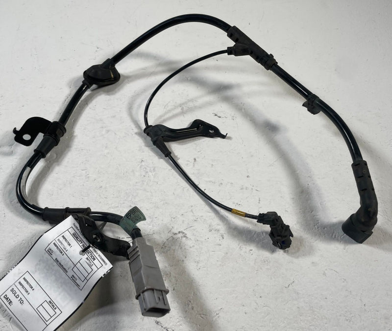 Load image into Gallery viewer, 20-25 HYUNDAI PALISADE REAR RIGHT PASSENGER SIDE ABS WHEEL SPEED SENSOR #111815
