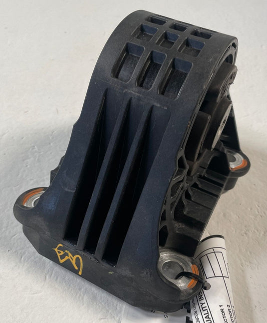 2025-2026 HYUNDAI IONIQ 5 FRONT LEFT DRIVER SIDE MOTOR MOUNTING BRACKET