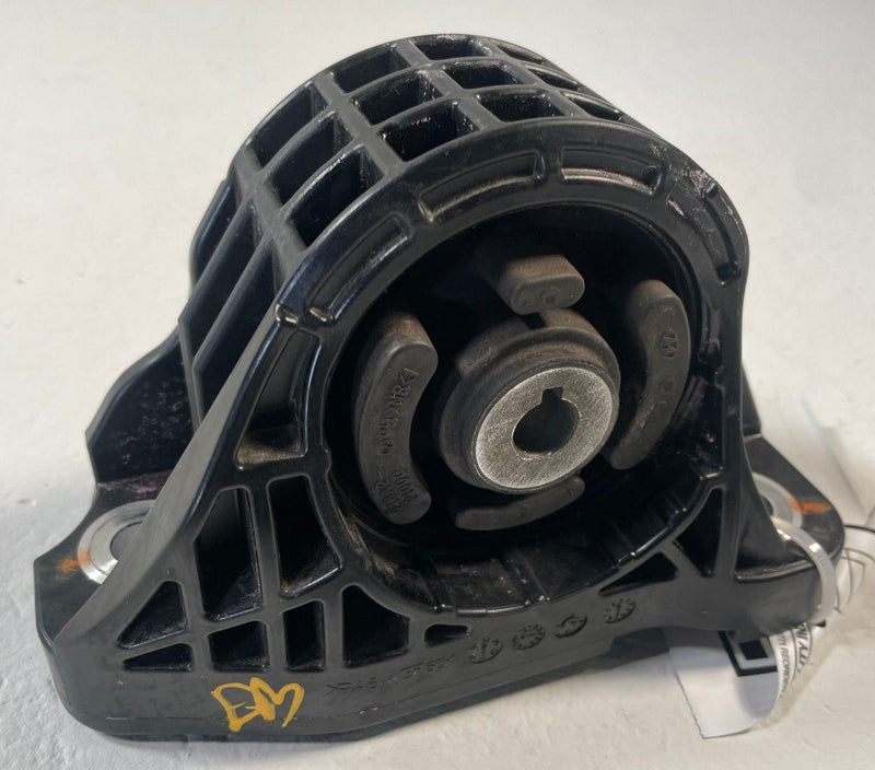 Load image into Gallery viewer, 2025 - 2026 HYUNDAI IONIQ 5 FRONT RIGHT SIDE MOTOR MOUNTING BRACKET # 110439
