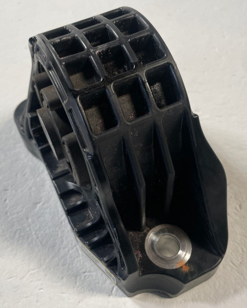 Load image into Gallery viewer, 2025 - 2026 HYUNDAI IONIQ 5 FRONT RIGHT SIDE MOTOR MOUNTING BRACKET # 110439
