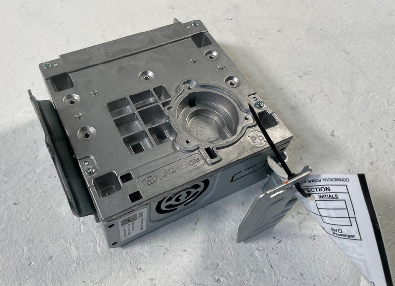 Load image into Gallery viewer, 2025 - 2026 HYUNDAI IONIQ 5 CLUSTER COMMUNICATION CONTROL MODULE #109080
