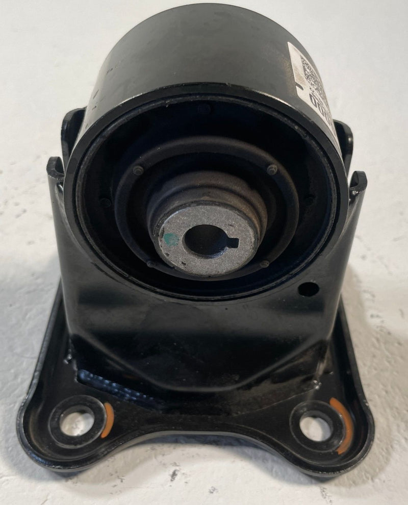 Load image into Gallery viewer, 2022 - 2026 HYUNDAI IONIQ 5 DRIVE UNIT REARWARD MOUNT SUPPORT BRACKET # 110434
