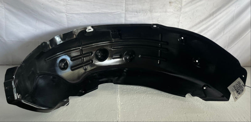 Load image into Gallery viewer, 19-25 HONDA PASSPORT REAR RIGHT SIDE QUARTER WHEELHOUSE LINER SHIELD # 107873
