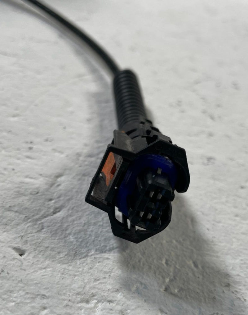 Load image into Gallery viewer, 2025-2026 HYUNDAI IONIQ 5 FRONT LEFT DRIVER SIDE ABS WHEEL SPEED SENSOR # 109074
