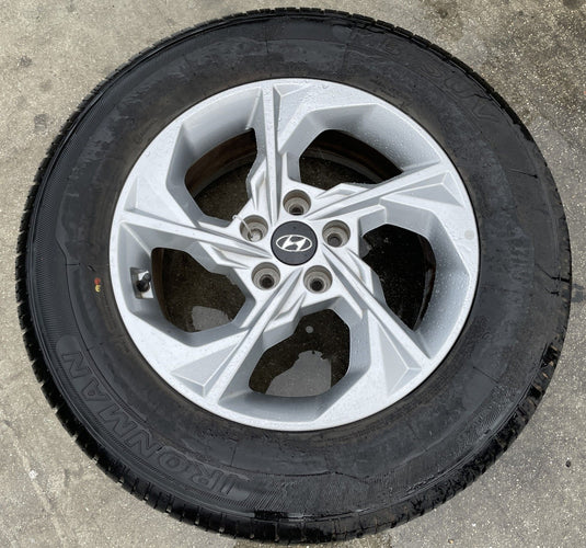 HYUNDAI TUCSON 17x7 5 SPOKE ALLOY WHEEL RIM W/TIRE (ONLY#1) 2022-2024 # 107708