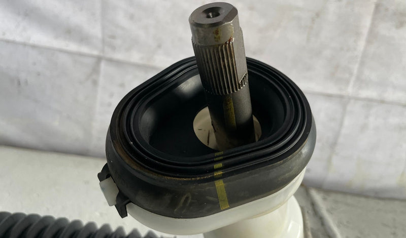 Load image into Gallery viewer, 21-24 KIA SORENTO ELECTRIC POWER STEERING RACK &amp; PINION 8K MILES 2.5L # 110110
