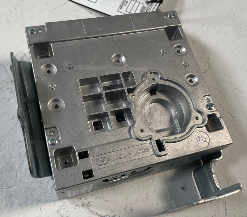 Load image into Gallery viewer, 2025 - 2026 HYUNDAI IONIQ 5 CLUSTER COMMUNICATION CONTROL MODULE UNIT # 110432
