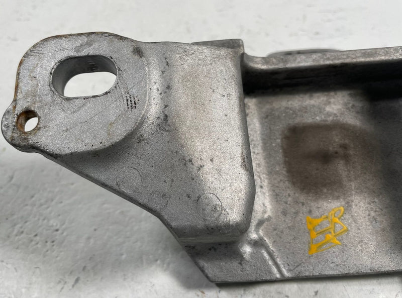 Load image into Gallery viewer, 2023-2025 MAZDA CX-50 2.5L S LEFT SIDE TRANSMISSION MOUNT SUPPORT BRACKET 113088
