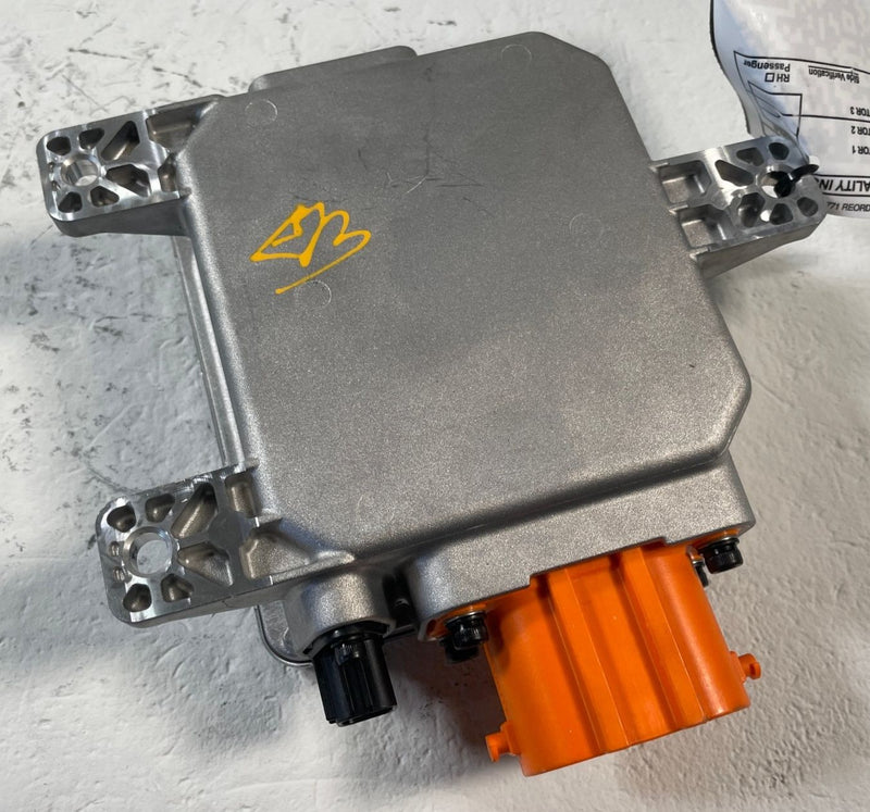 Load image into Gallery viewer, 2025 - 2026 HYUNDAI IONIQ 5 REAR HIGH VOLTAGE JUNCTION BOX ASSEMBLY # 110424
