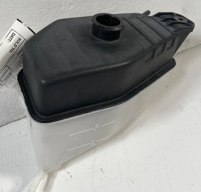 Load image into Gallery viewer, 19-25 HYUNDAI PALISADE RADIATOR COOLANT RESERVOIR RECOVERY TANK BOTTLE # 111830
