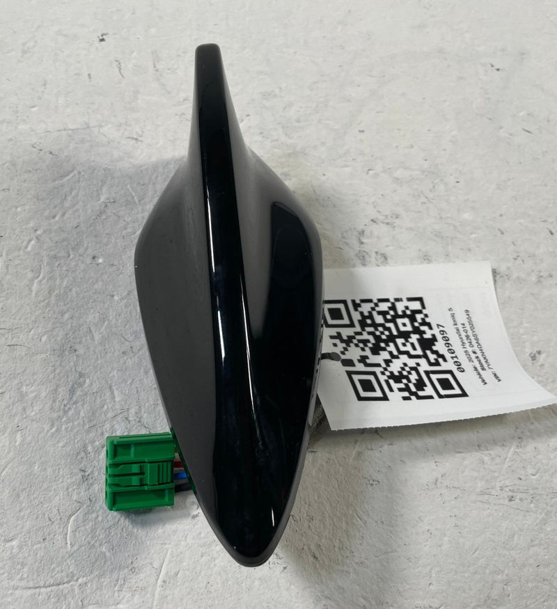 Load image into Gallery viewer, 2025-2026 HYUNDAI IONIQ 5 TOP ROOF SHARK FIN RADIO ANTENNA BLACK # 109097

