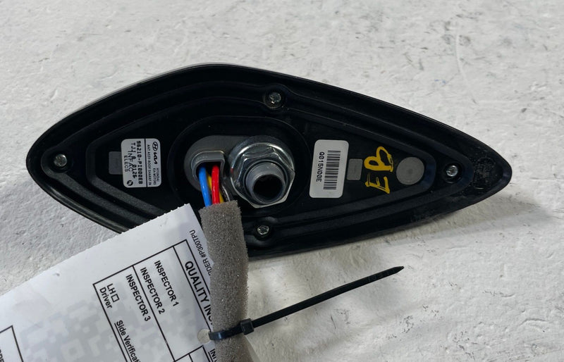 Load image into Gallery viewer, 2025-2026 HYUNDAI IONIQ 5 TOP ROOF SHARK FIN RADIO ANTENNA BLACK # 109097
