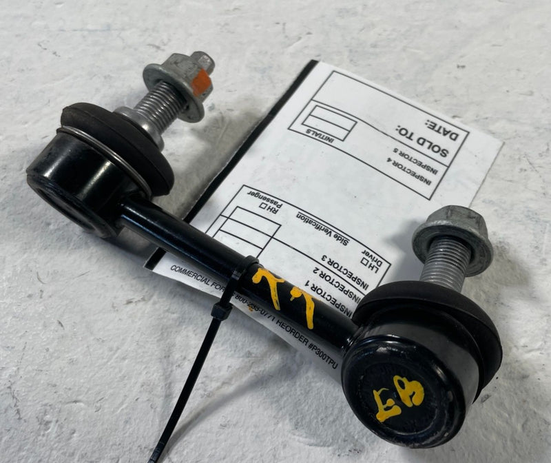 Load image into Gallery viewer, 2022-2025 HYUNDAI IONIQ 5 REAR RIGHT STABILIZER SWAY ANTI ROLL BAR LINK # 109061
