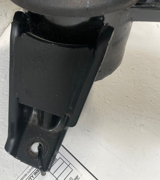 20-25 HYUNDAI PALISADE FWD FRONT RIGHT SIDE ENGINE MOUNT SUPPORT BRACKET