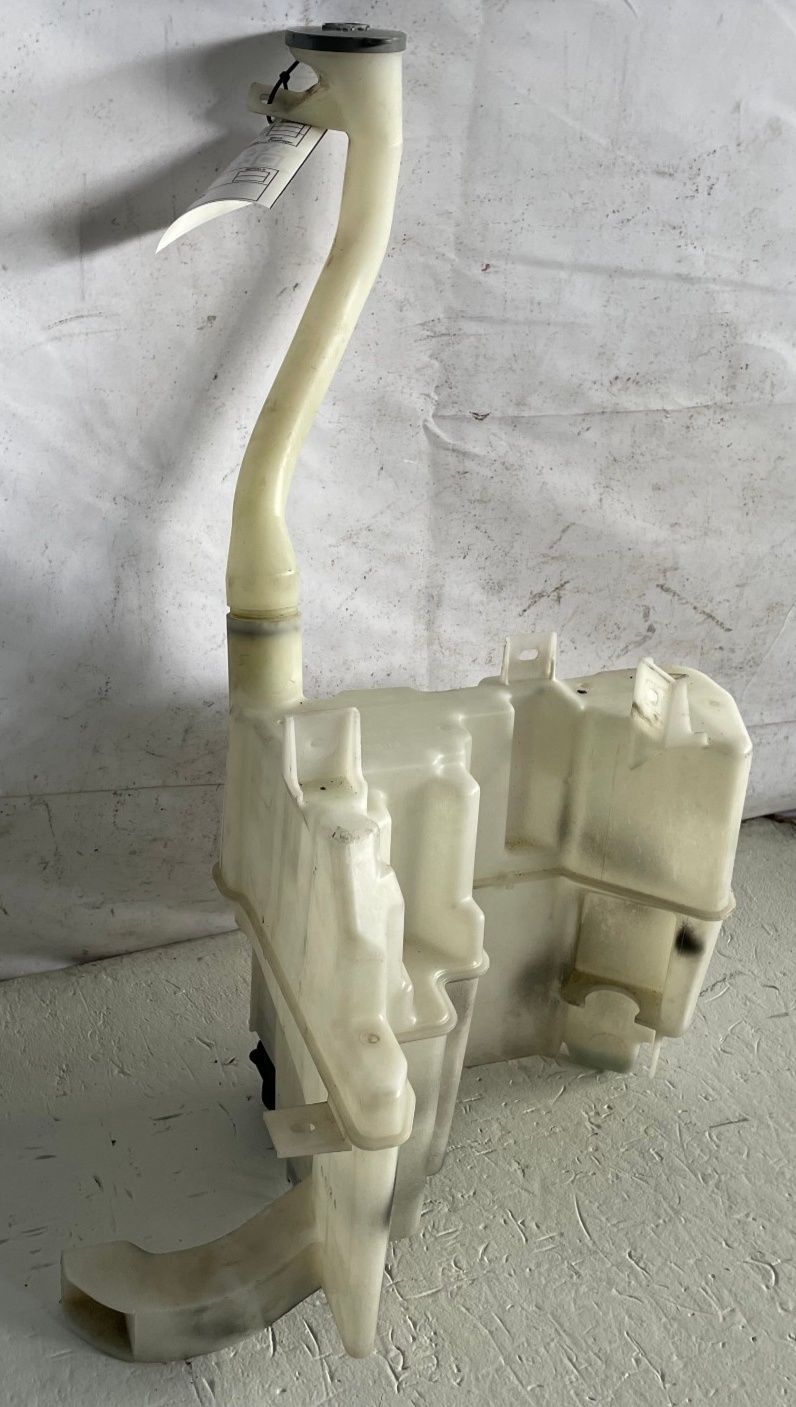 Load image into Gallery viewer, 17-22 INFINITI Q60 WINDSHIELD WASHER RESERVOIR BOTTLE TANK 28910-4HB0A # 112521
