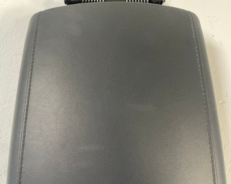 Load image into Gallery viewer, 20-25 HYUNDAI PALISADE CENTER CONSOLE ARM REST ARMREST LID COVER BLACK # 111868
