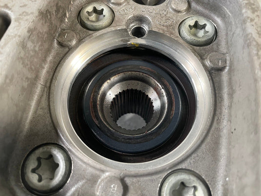 2020-2025 HYUNDAI FWD PALISADE FRONT RIGHT SIDE SPINDLE KNUCKLE W/ HUB