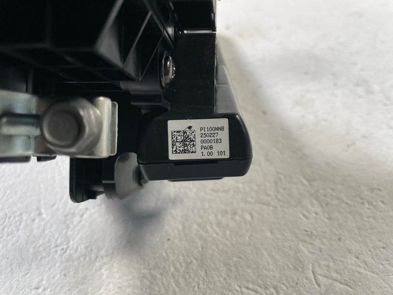 Load image into Gallery viewer, 2025-2026 HYUNDAI IONIQ 5 WIPER TURN SIGNAL STEERING COLUMN SWITCH # 109091
