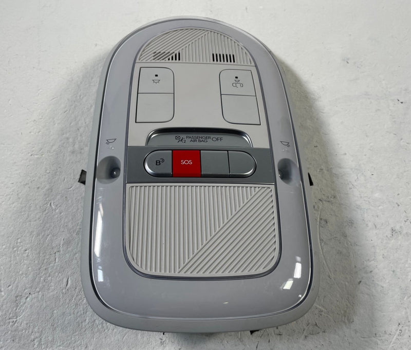 Load image into Gallery viewer, 2025-2026 HYUNDAI IONIQ 5 OVERHEAD ROOF CONSOLE DOME LIGHT LAMP SWITCH # 109107
